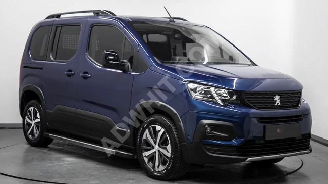 سيارة  PEUGEOT RİFTER خالية من العيوب وبدون طلاء GT