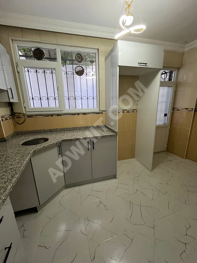 İstanbul'da metrobüse yakın, cazip fiyata acil satılık 2+1 daire.