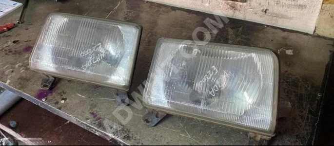 Set of front headlights MAZDA E2200 (original) used