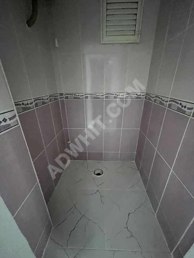 İstanbul'da metrobüse yakın, cazip fiyata acil satılık 2+1 daire.