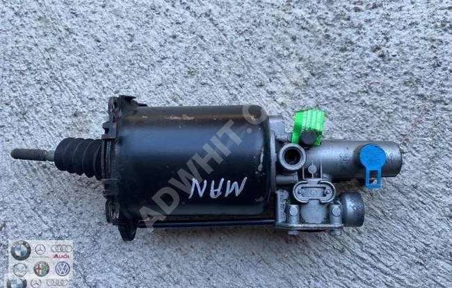 MAN/MERCEDES Lower Clutch Cylinder Center (Original) 9700514120