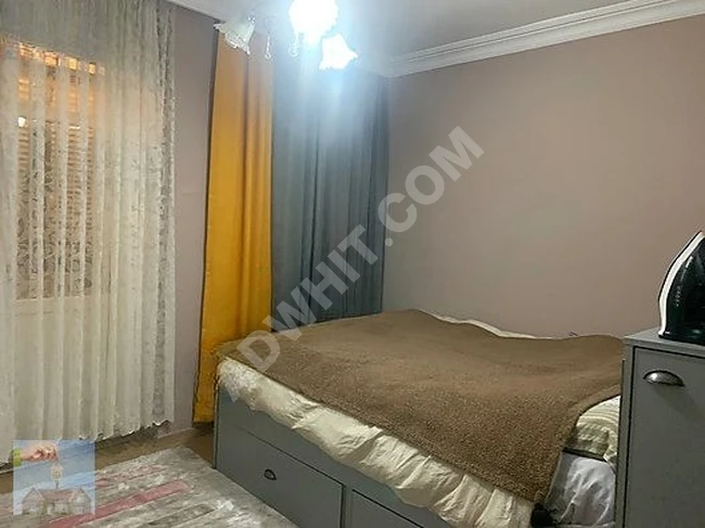 Satılık Köşe Daire Merter Nazım Ertan Sokakta Az Katlı Binada