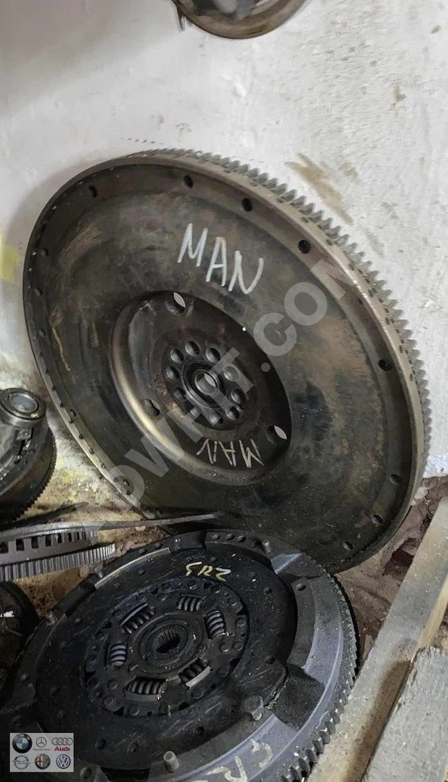 MAN/NEOPLAN steering wheel and complete gear set (original) used