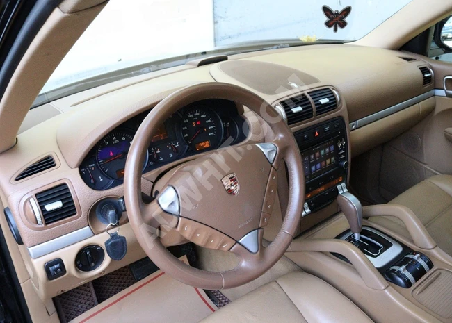 'X-CLUSIVE' 2010 PORSCHE CAYENNE 3.6S