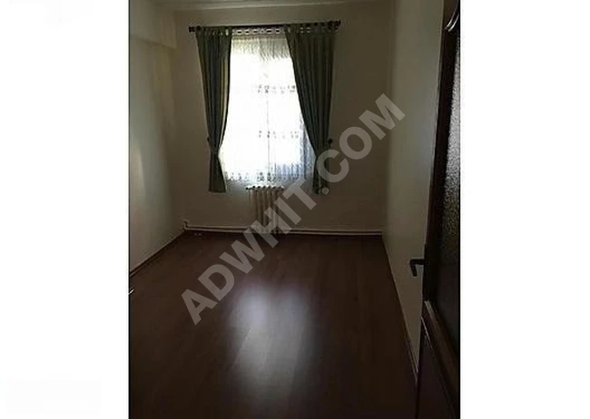 ES EMLAKTAN BAHÇELİEVLER ÇALIŞLAR CAD.YAKIN 3+1 ARA KAT DAİRE