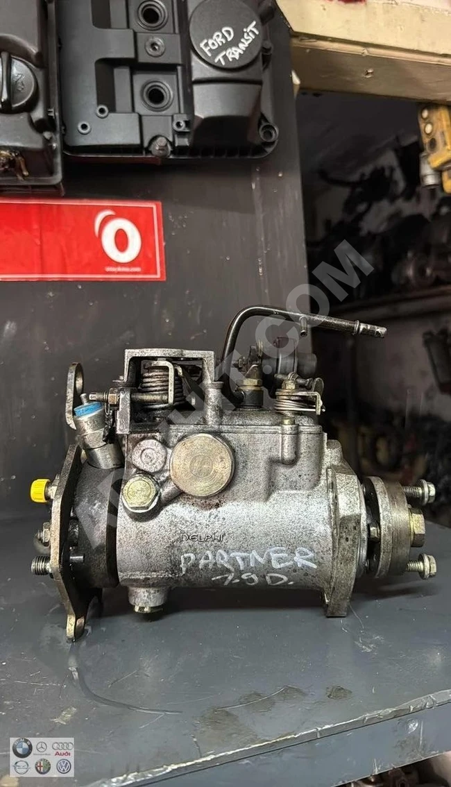 PEUGEOT PARTNER 1.9 fuel pump (original) used