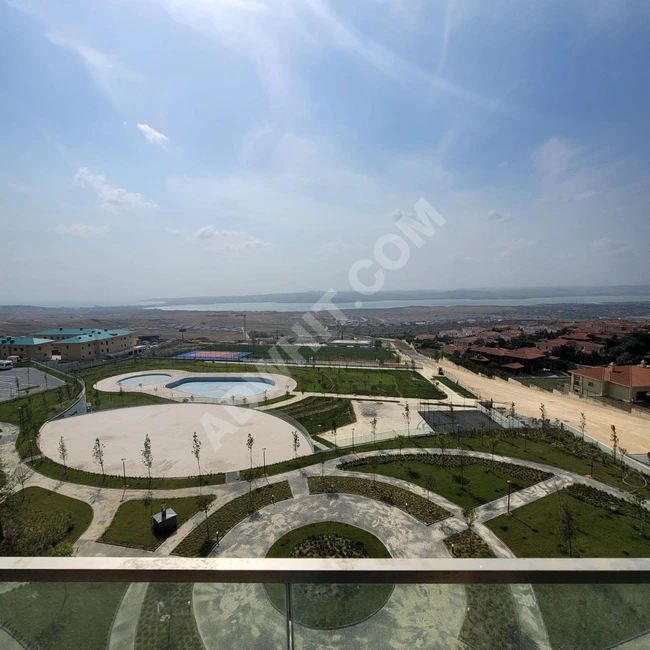 Deniz manzaralı, Türk vatandaşlığına uygun, lüks 1+1 daire Demir Life.