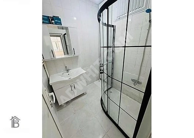 YEŞİLOVA'DA KİRALIK 2+1 90m2 2.KAT İÇİ SIFIRLANDI CADDE ÜSTÜ