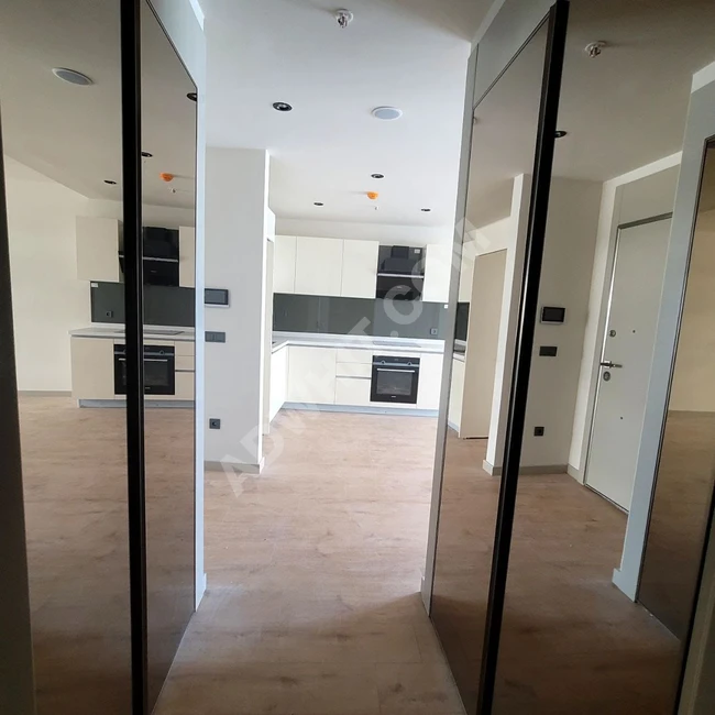 Deniz manzaralı, Türk vatandaşlığına uygun, lüks 1+1 daire Demir Life.