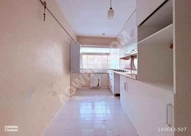 YEŞİLOVA’DA KİRALIK 2+1 90m2 YÜKSEKGİRİŞ KÖŞE CEPHE METROBÜS DİBİ CENNET YAKINI