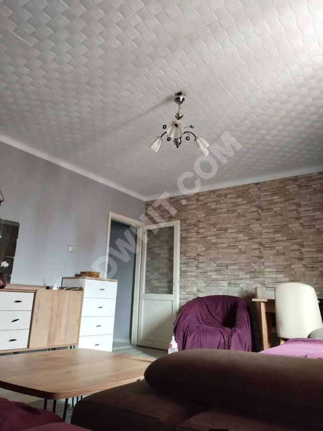 Küçükçekmece, İstanbul'da deniz manzaralı satılık daire, çok cazip bir fiyata.