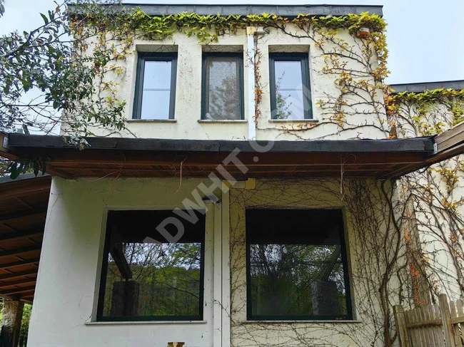 ÖĞÜMCEDE 5000 m2 ARSA İÇİNDE İSKANLI KREDİYE UYGUN VİLLA