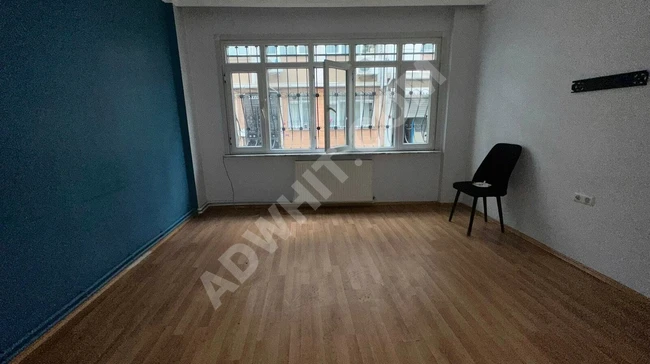 HAKAN EMLAKTAN MERKEZİ KONUM ÇİFT CEPHE ANA CADDEYE 100METRE 1+1