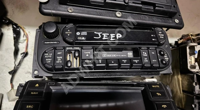 Original used JEEP G.CHEROKEE WJ cassette player