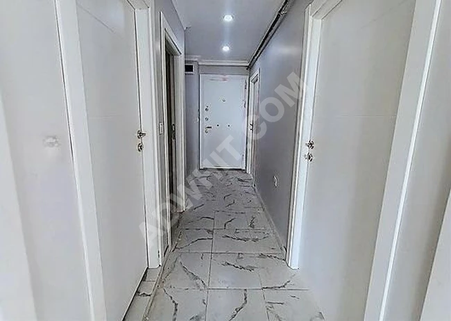 **ÇEVREM** YEŞİLOVA'DA CADDE ÜSTÜNDE KULLANIŞLI 2+1 95m² DAİRE