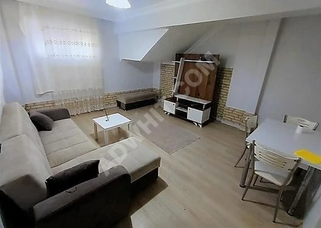 **YEŞİLOVA'DA METROBÜSE YAKIN 1+1 EŞYALI BAHÇE KATI**