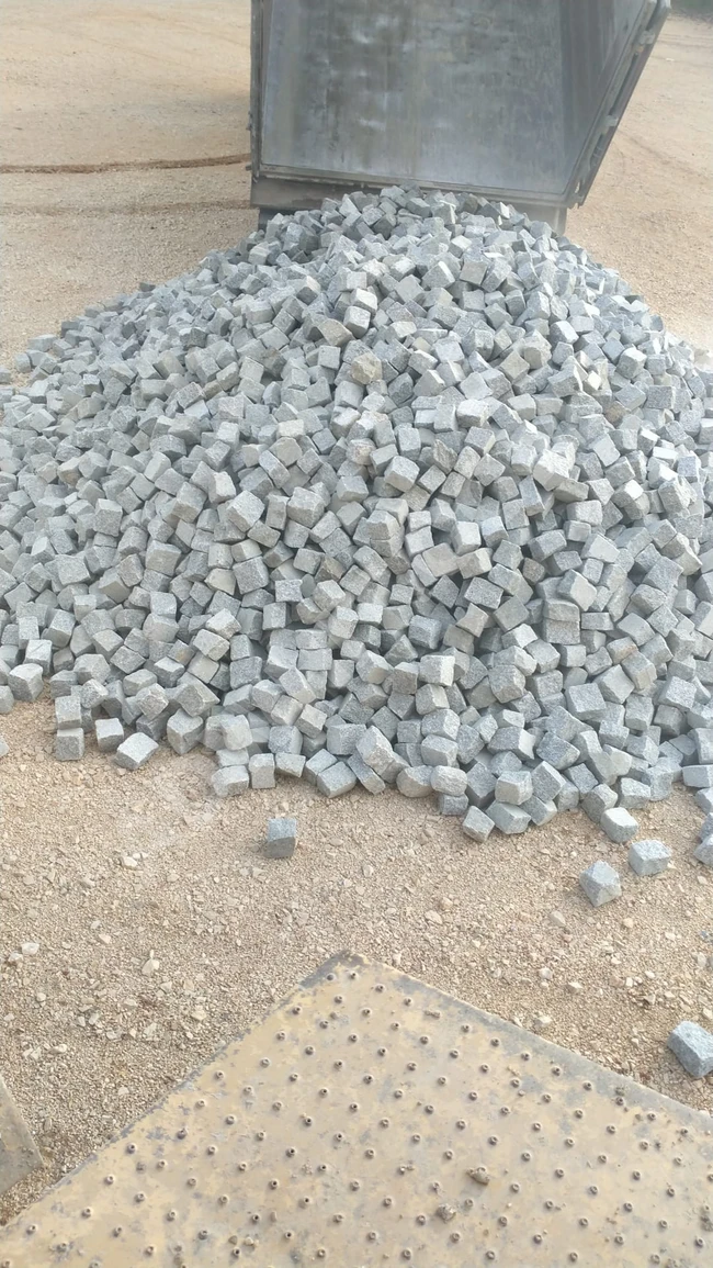 Begonit küptaş zemin döşeme uygulama ekibi Halil usta Elazığ 