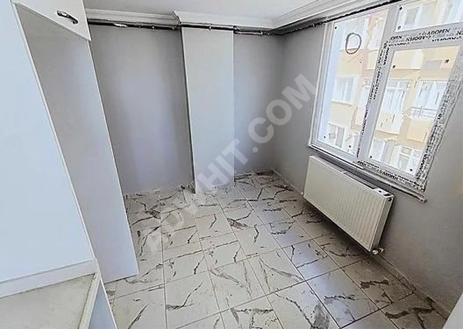 **ÇEVREM** YEŞİLOVA'DA CADDE ÜSTÜNDE KULLANIŞLI 2+1 95m² DAİRE
