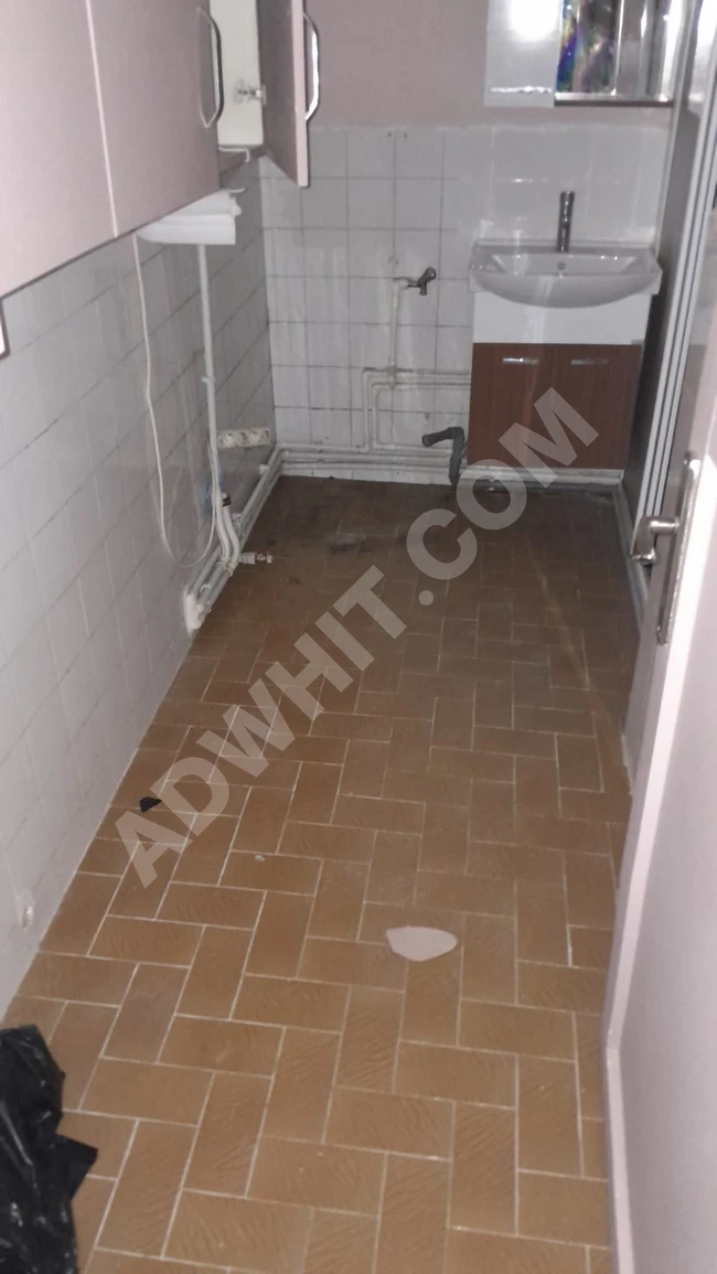 Emlak center'dan çapa'da kiralık daire 2+1 salon