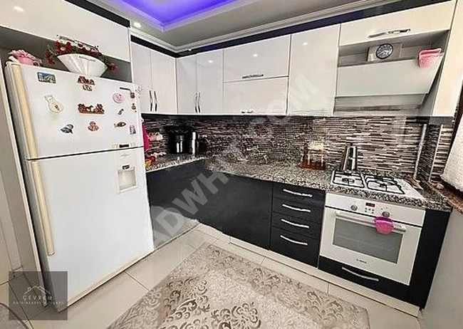 *ÇEVREM* DEN GÜLTEPE'DE METROBÜSE YAKIN HARİKA KONUMDA 2+1 90m²