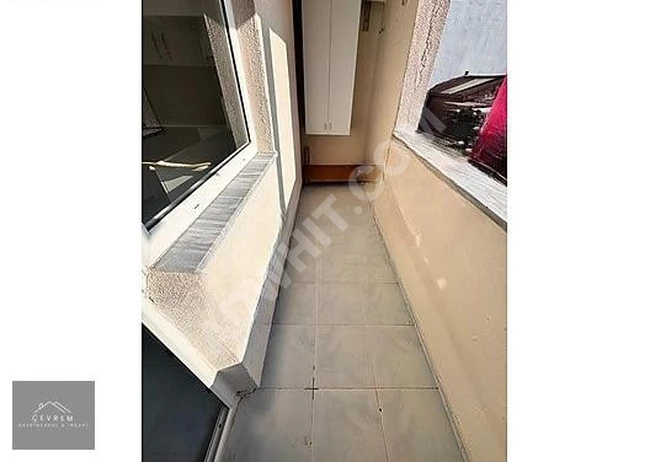 YEŞİLOVA'DA METROBÜSE ÇOK YAKIN MASRAFSIZ 2+1 90m² ARAKAT