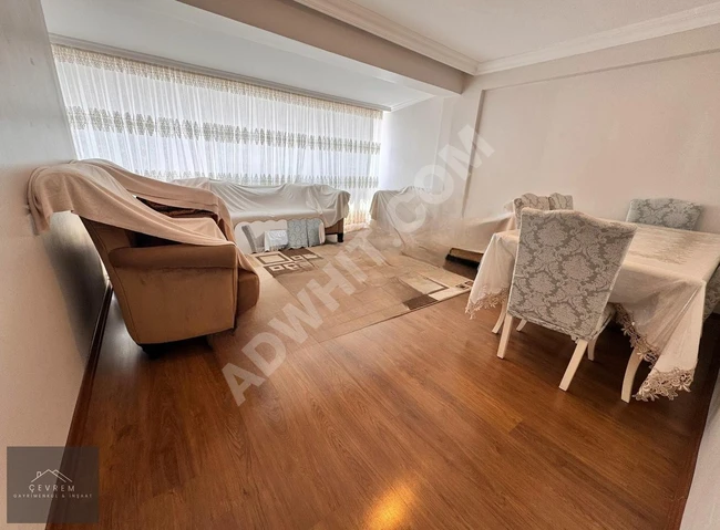 YEŞİLOVA'DA METROBÜSE YAKIN HARİKA KONUMDA ASANSÖRLÜ 3+1 130m²