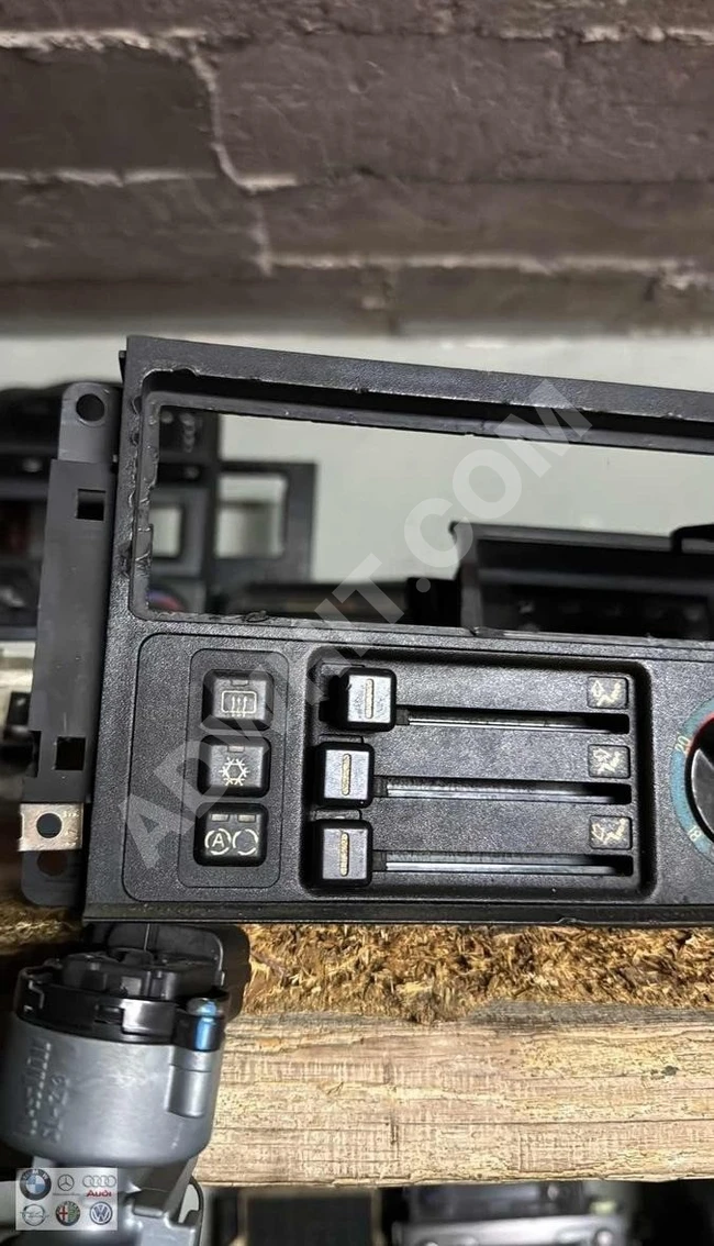 BMW E34 KALORİFER/KLİMA KUMANDA PANELİ (ORJİNAL) - ÖZEN OTOMOTİV