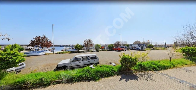 ARMUTLU İSKELESİNİN DİBİNDE CADDE ÜZERİ TİCARİ+KONUT 420m2 ARSA