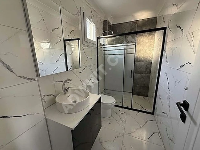 YENİÇİFTLİKTE A KALİTE İŞÇİLİK GENİŞ BAHÇELİ MÜSTAKİL VİLLA