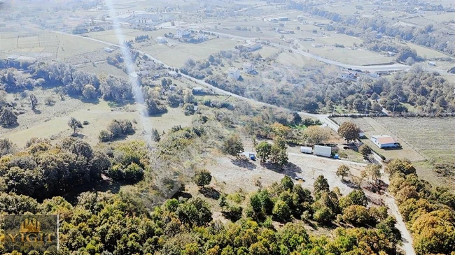 ÇATALCA BİNKILIÇ DA 250m2ELEKTRİK YOL SU DOĞALGAZ MUVAFAKAT VAR