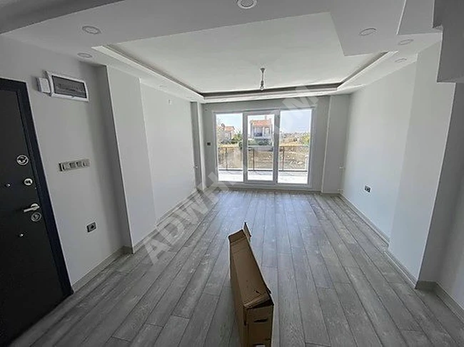 GENİŞ BAHÇE KULLANIMI VE İMAR YOLA CEPHE ŞIK TASARIM VİLLA