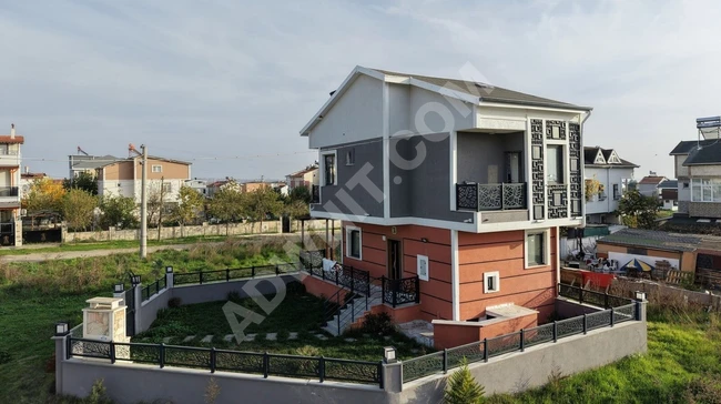 ATILIM GYRDEN GÜZEL KONUMDA OTURUMA HAZIR ÇOK ŞIK KÖŞEBAŞI VİLLA