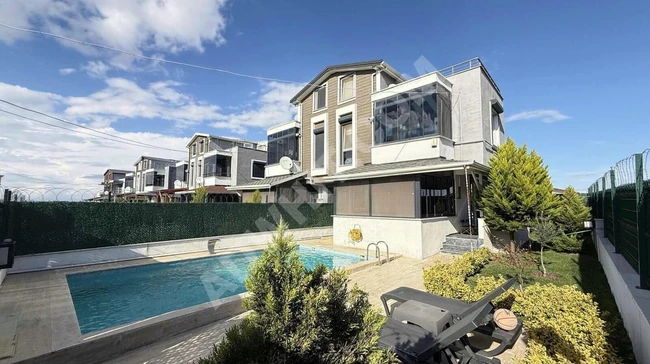 MUTLAKA İNCELEYİN !!! 220 m2 ARSA İÇİNDE HAVUZLU 4+1 LÜKS VİLLA