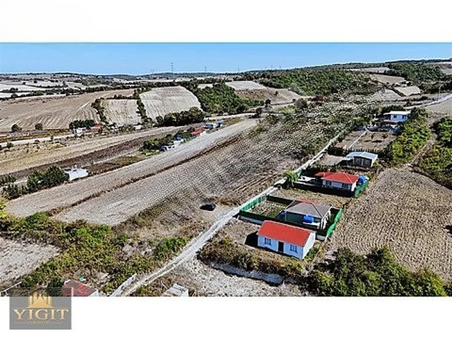 ÇATALCA DAĞYENİCE DE 313 M2 BAHÇE İÇERİSİNDE 90 M2 MÜSTAKİL EV