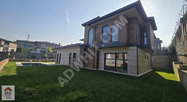 فيلا دوبلكس 6+1 بموقع رائع للبيع في TEPEÖREN DORUKPARK