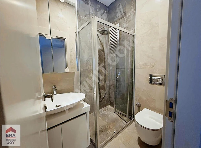 شقة 4.5+1 طابق أرضي بحديقة خاصة على طراز فيلا، في 360 Marine