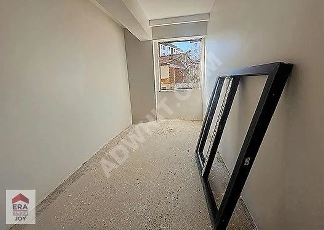 SULTANBEYLİ MERKEZ METRO KARŞISINDA SATILIK SIFIR DAİRE