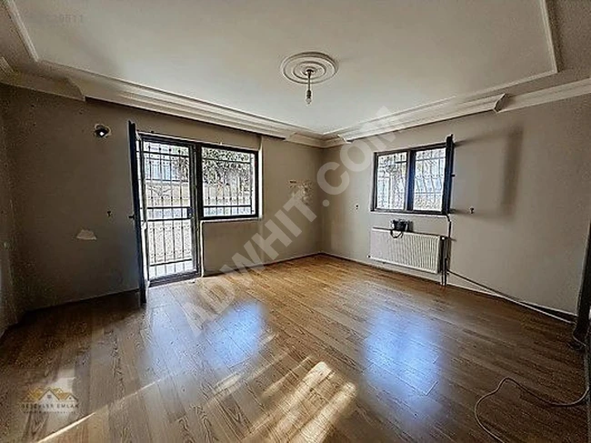 FIRSAT! GENÇ BİNADA KENDİNE ÖZEL BAHÇESİ OLAN GENİŞ 2+1