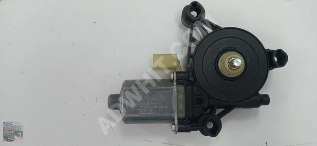 013082206 زجاج باب خلفي (AUDI A3)