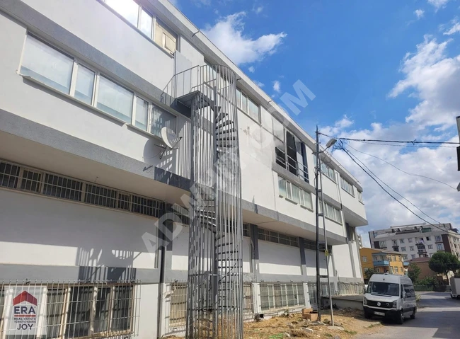 PENDİK GÜLLÜ BAĞLAR'DA 1150 m2 KİRALIK HAFİF İMALAT VE DEPOLAMA