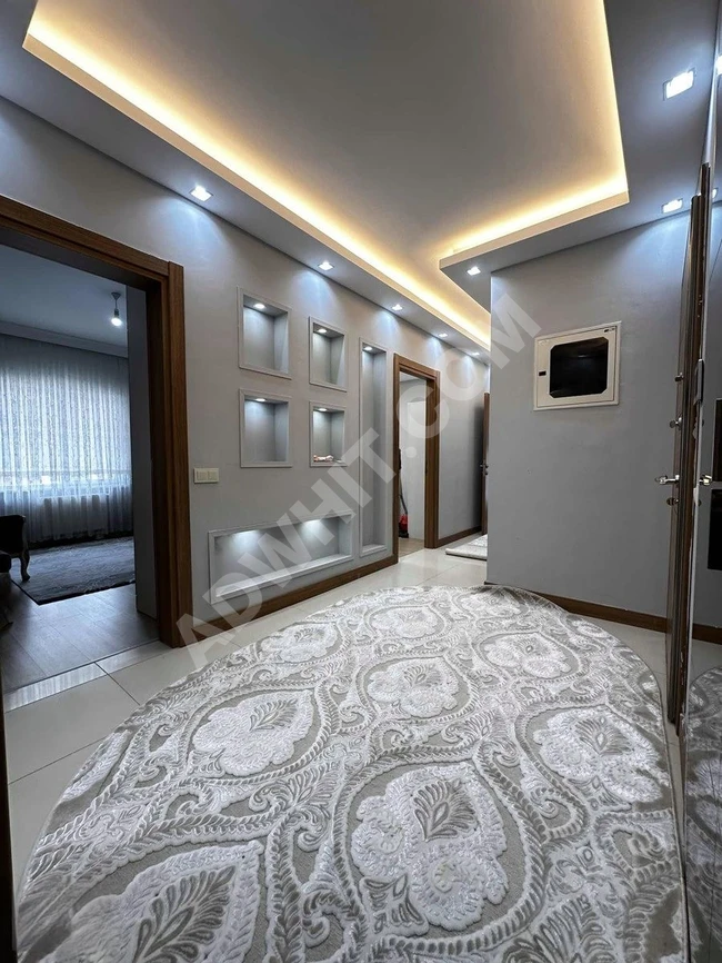 شقة للبيع في مجمع Erguvankent Konutları، مواجهة للجنوب بإطلالة على البحيرة