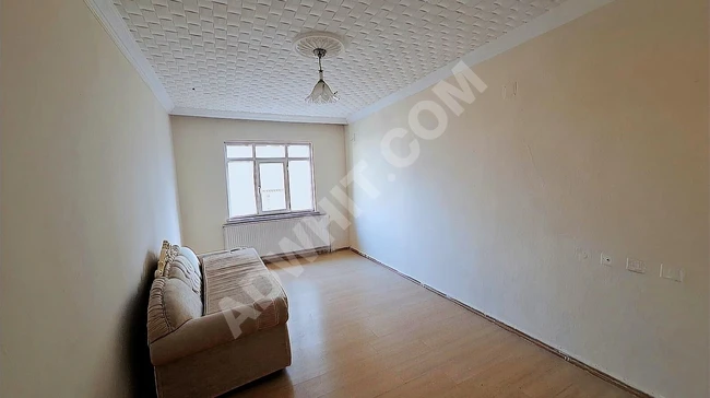 MARAŞ EMLAKTAN PİAZZA AVM CİVARI KİRALIK 2+1 GENİŞ DAİRE