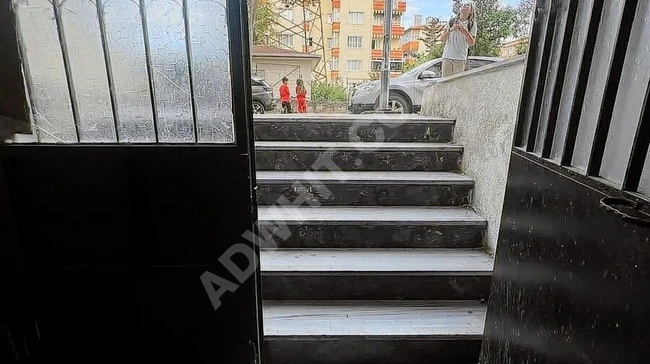 محل فارغ بمساحة 280 متر مربع في İNÖNÜ