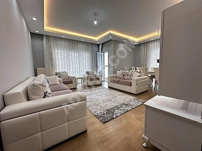 شقة للبيع في مجمع Erguvankent Konutları، مواجهة للجنوب بإطلالة على البحيرة