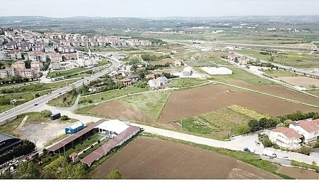 قطعة أرض مستقلة بمساحة 782 متر مربع مخصصة لبناء فيلا في حي Ferhatpaşa