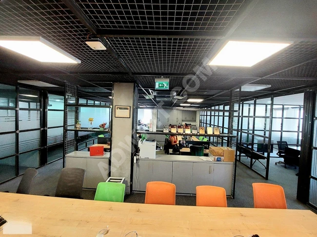 Maslak Noramin Plaza'da 8 Oda + Geniş Salon 332m2 Kiralık Ofis