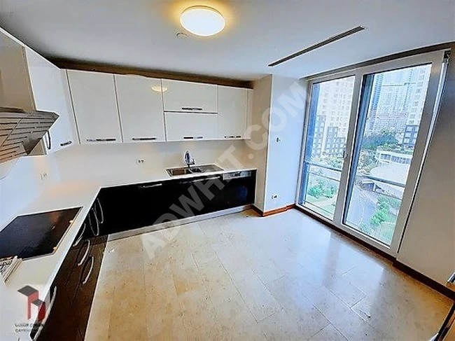 Maslak Mashattan'da Alçak Kat Peyzaj Manzaralı 4+1 Daire