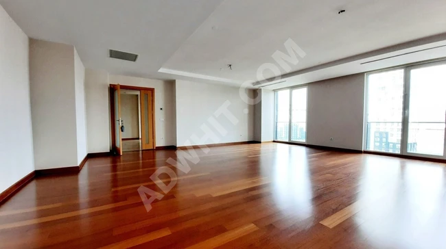 Maslak Mashattan'da Alçak Kat Peyzaj Manzaralı 4+1 Daire