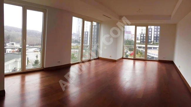 Maslak Mashattan Sitesinde Kiralık 3+1 Büyük Tip Daire