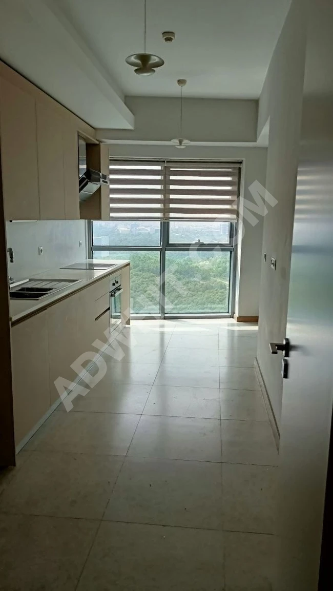 MASLAK 1453 SİTESİNDE KELEPİR CADDE MANZARALI 3+1 BOŞ DAİRE